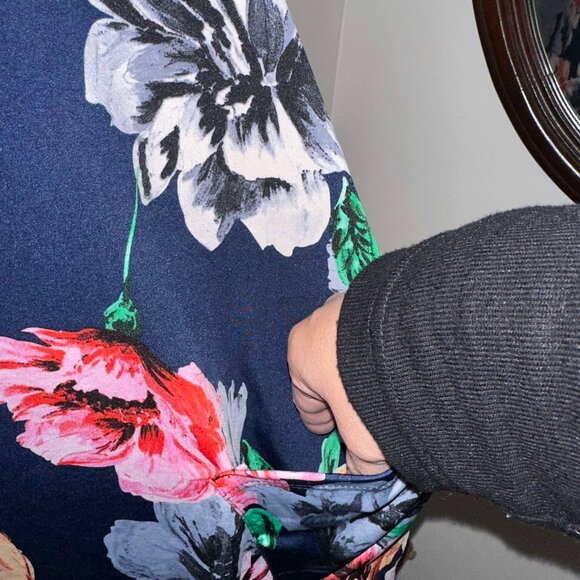 NWOT Piphany floral dress with uneven hem and pockets, size XS - Picture 3 of 5